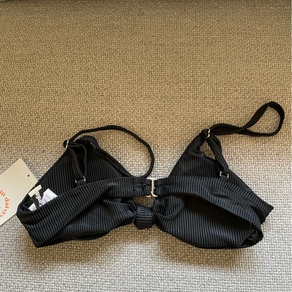 DIPPIN’ DAISY’S ZEN TOP - Picture 4 of 6